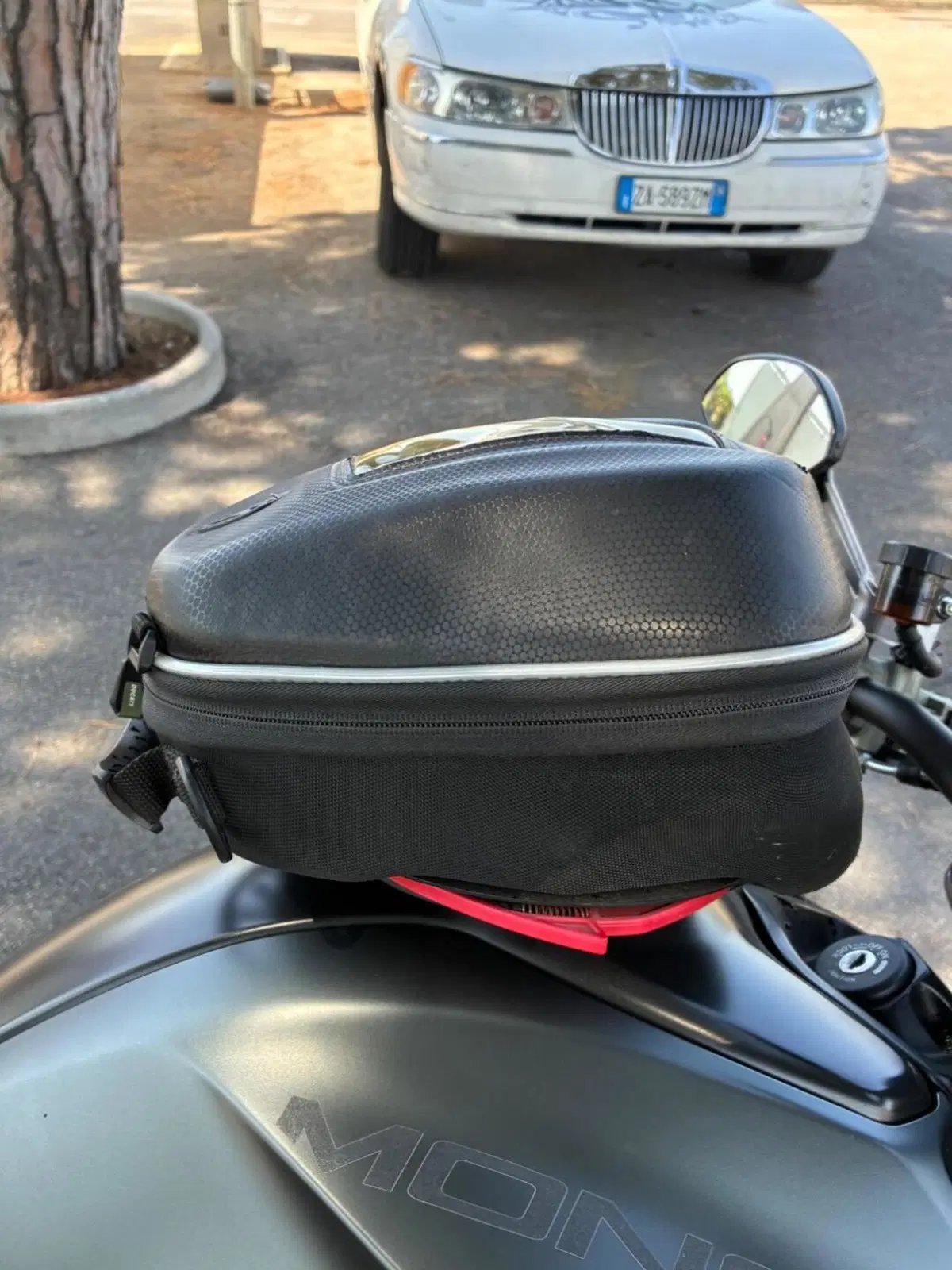 Ducati Monster 937 + (2021 - 25) (5)
