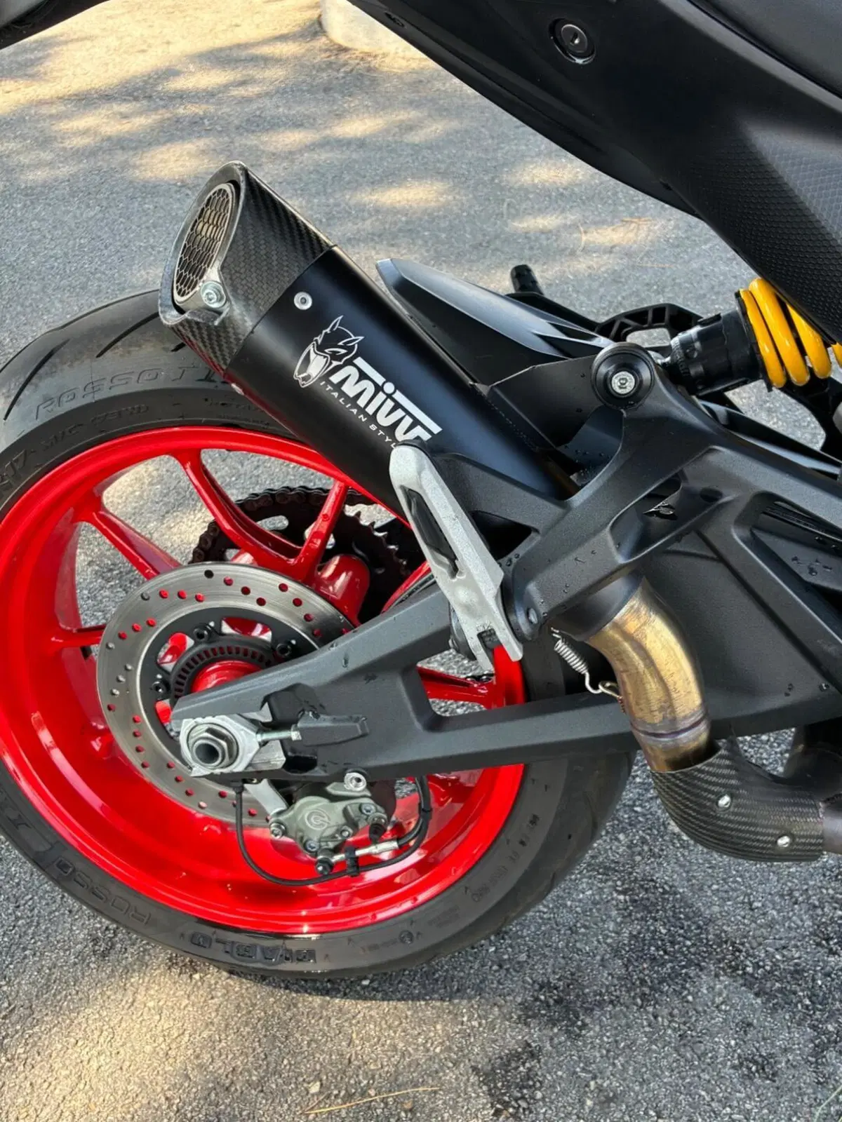 Ducati Monster 937 + (2021 - 25) (11)