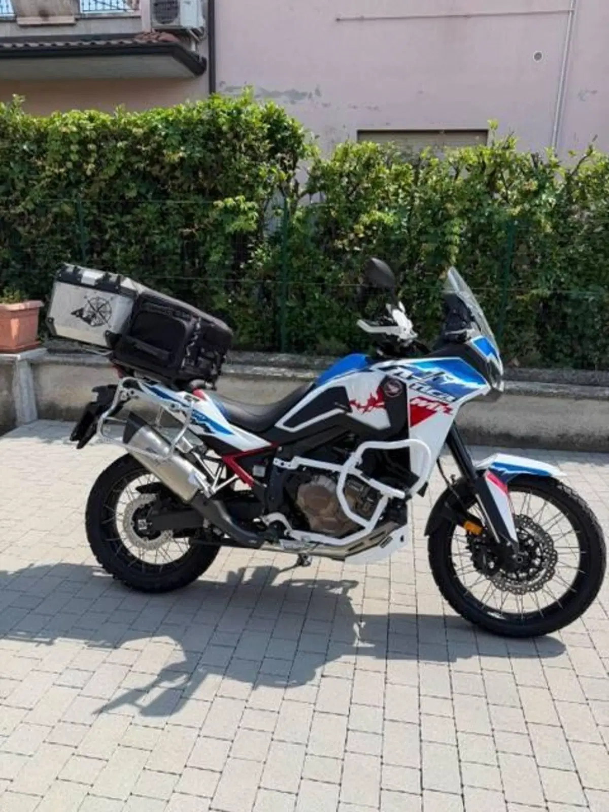 Honda Africa Twin CRF 1100L ES (2024 - 26) (2)