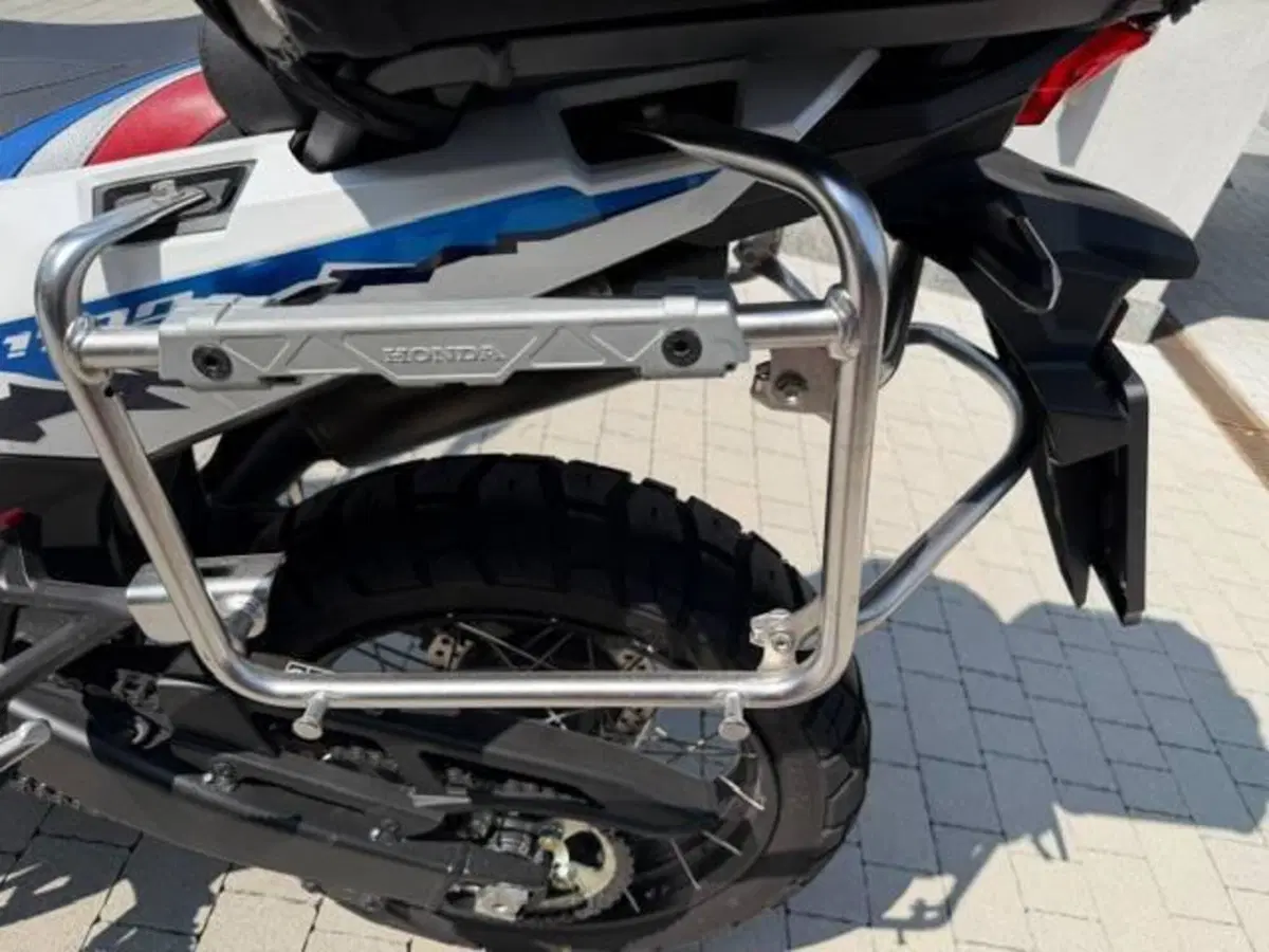 Honda Africa Twin CRF 1100L ES (2024 - 26) (16)