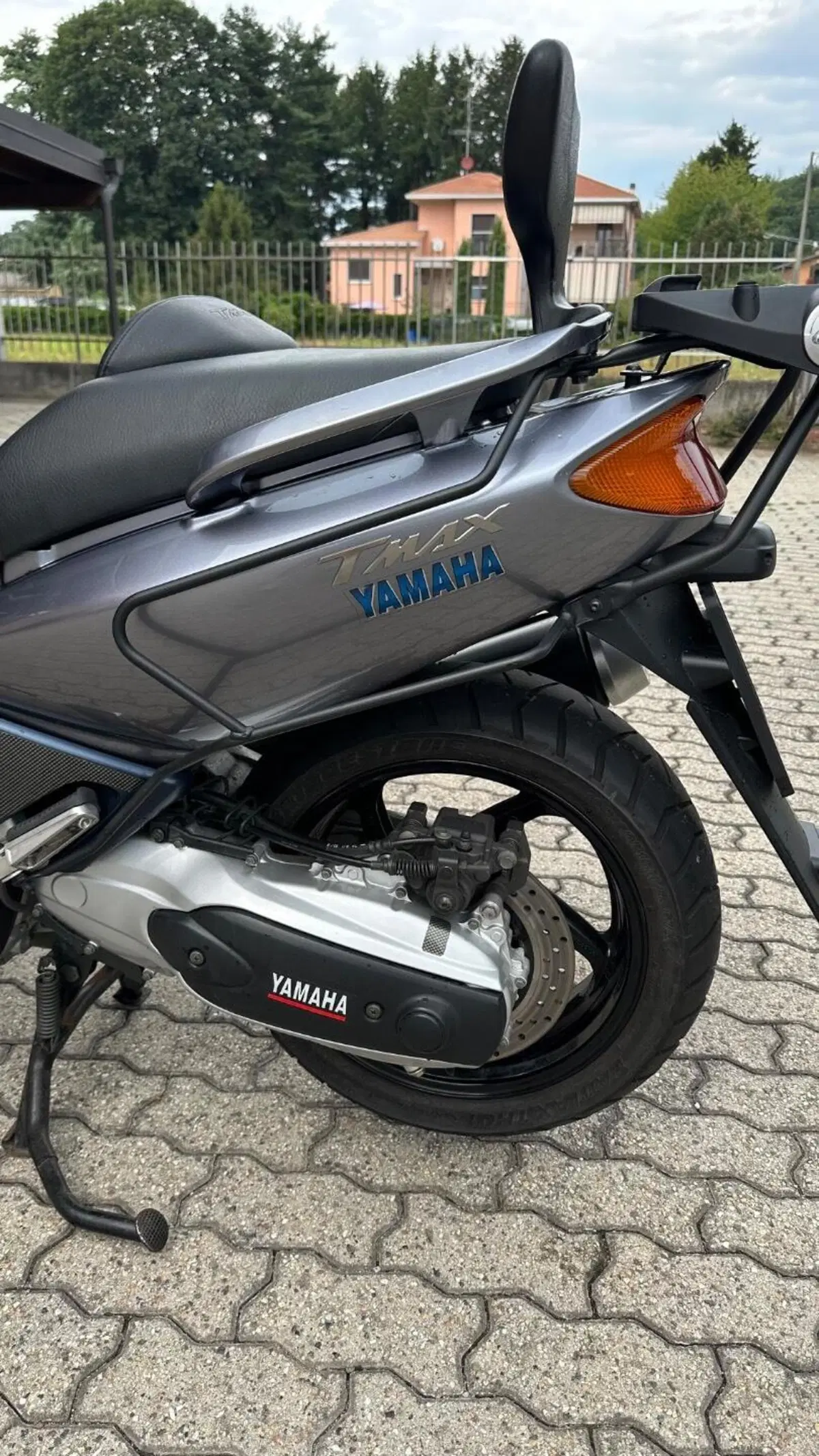 Yamaha T-Max 500 (2004 - 07) (4)