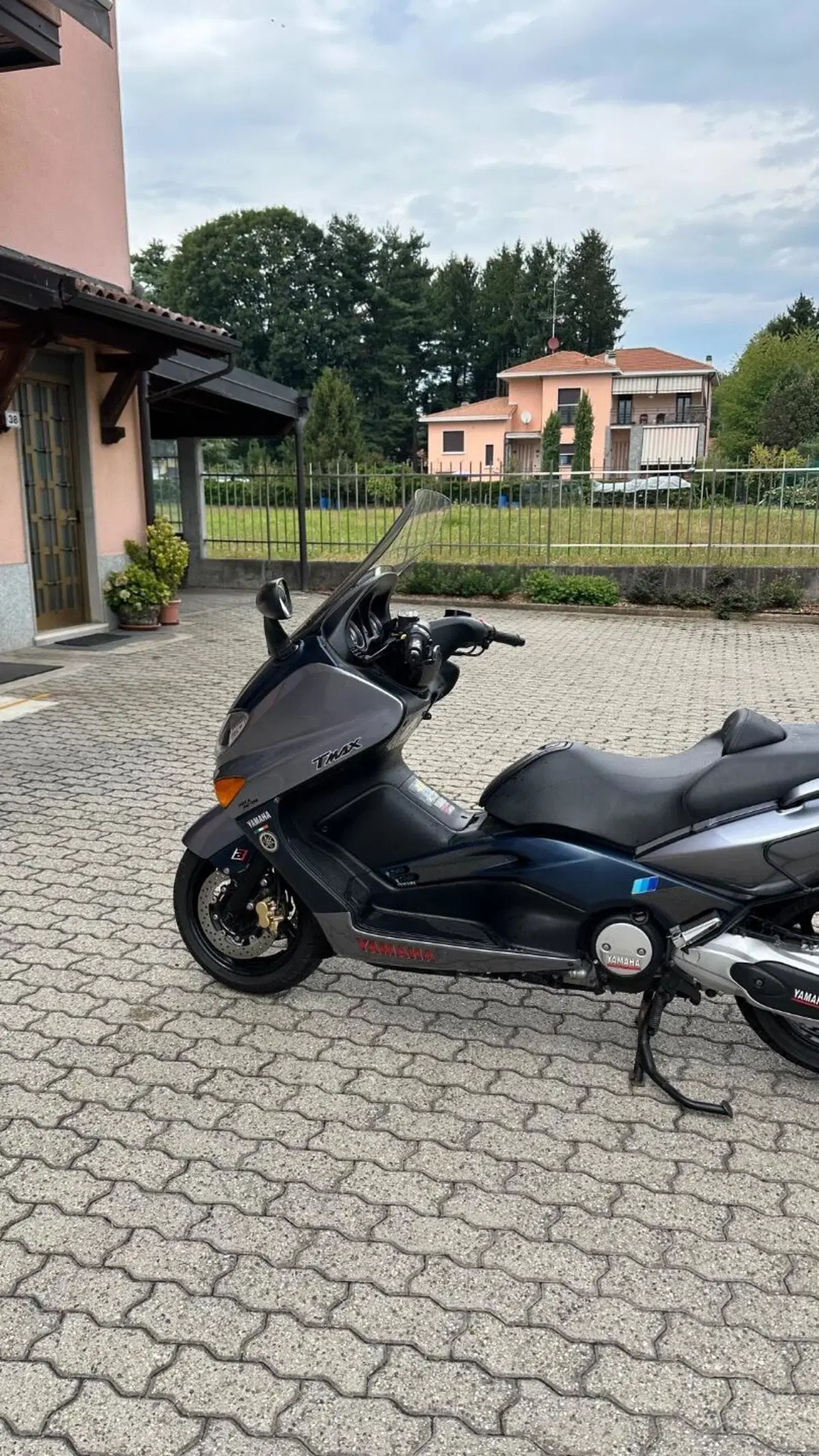 Yamaha T-Max 500 (2004 - 07) (8)