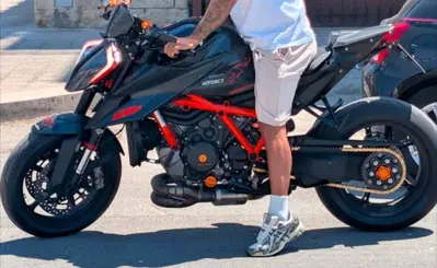 KTM 1290 Super Duke R (2021) usata