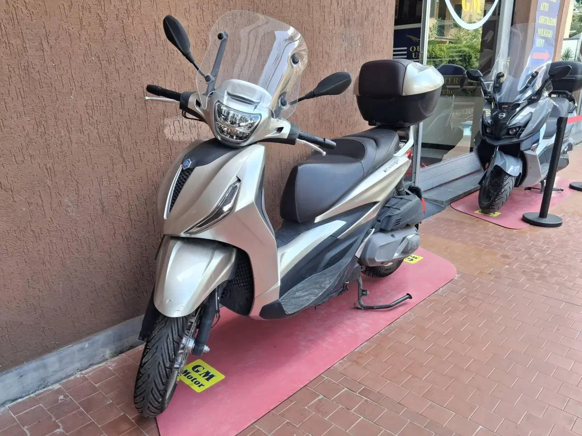 Piaggio Beverly 400 ABS-ASR (2021 - 24) (6)