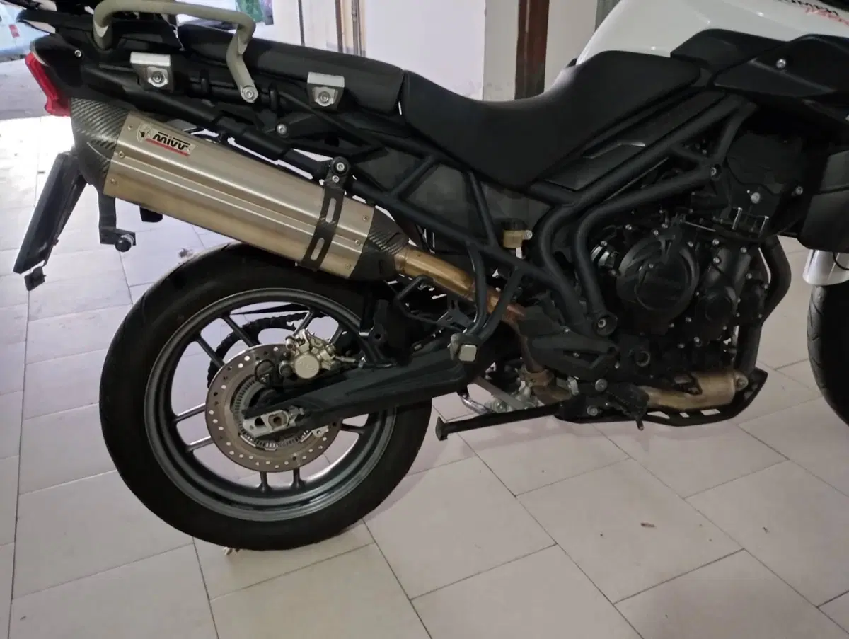 Triumph Tiger 800 ABS (2010 - 14) (5)