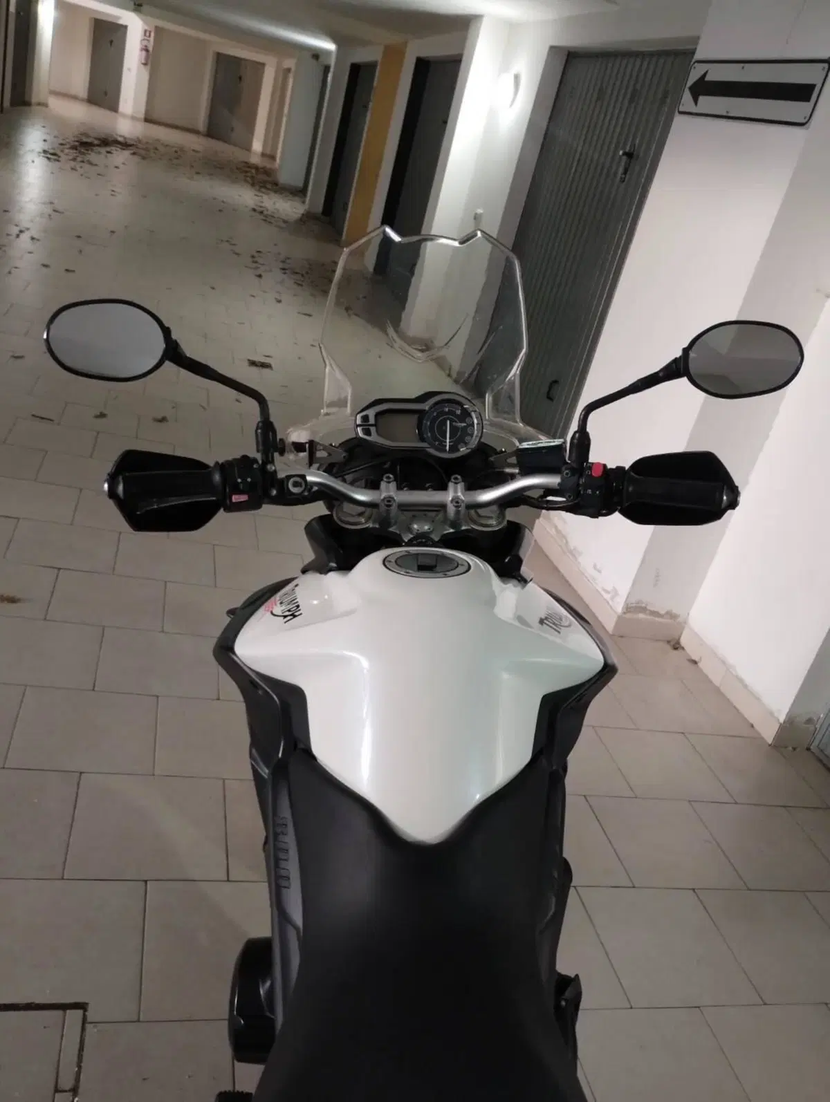 Triumph Tiger 800 ABS (2010 - 14) (6)