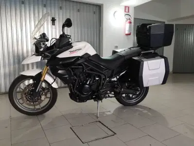 Triumph Tiger 800 ABS (2010 - 14) usata