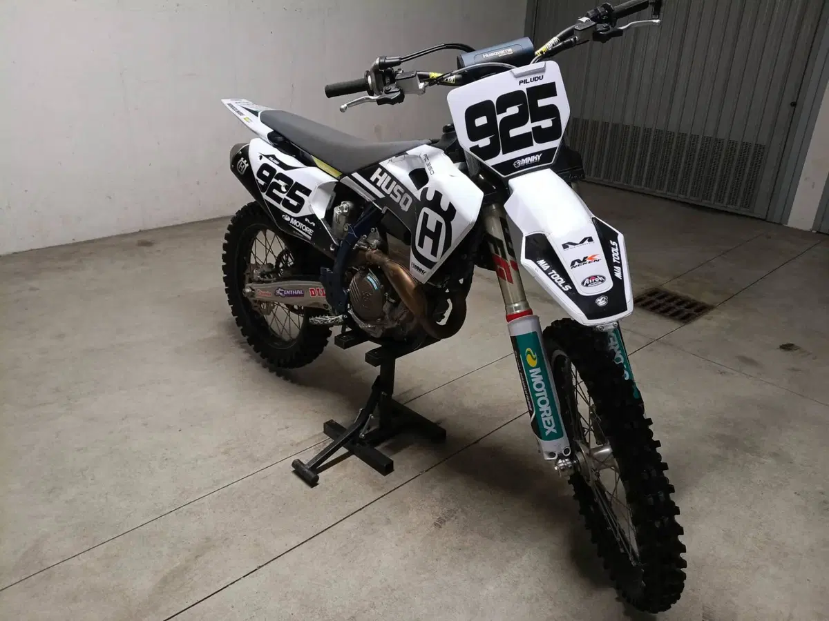 Husqvarna FC 350 (2024) (2)