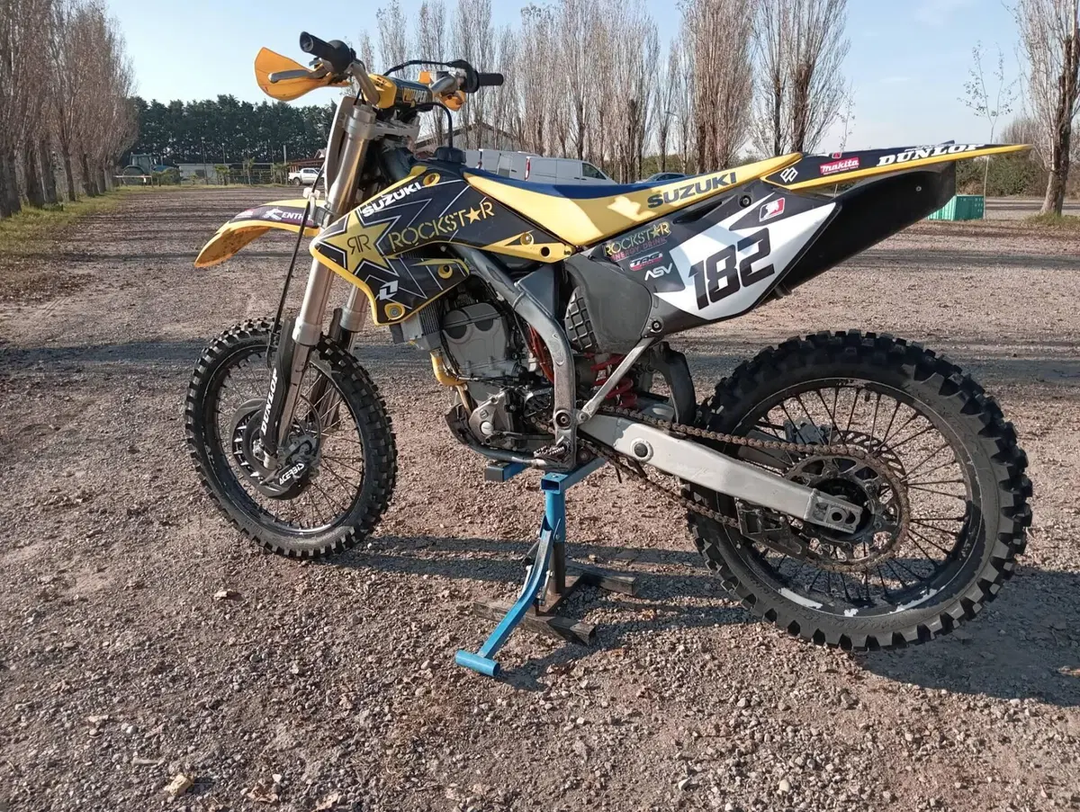 Suzuki RM-Z 250 (2005 - 06) (2)