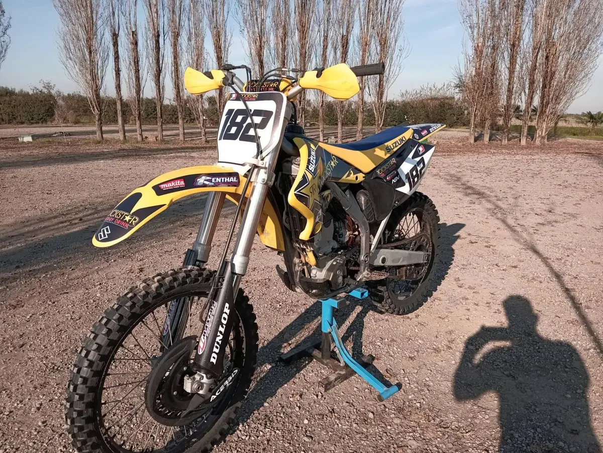 Suzuki RM-Z 250 (2005 - 06) (4)