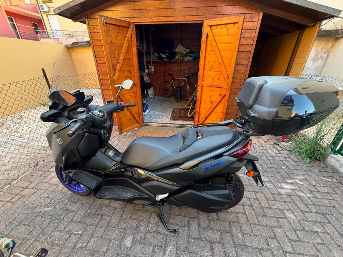 Yamaha X-Max 300 (2025 - 26) (2)