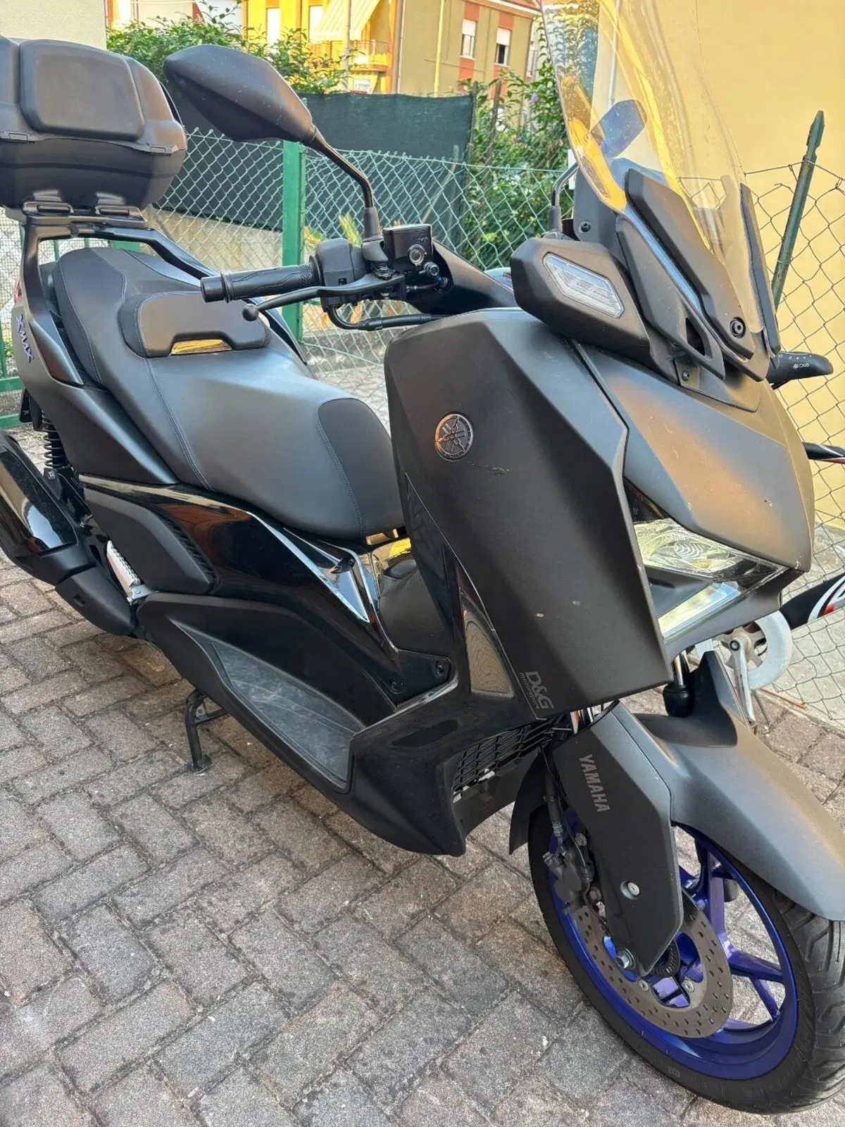 Yamaha X-Max 300 (2025 - 26) (3)