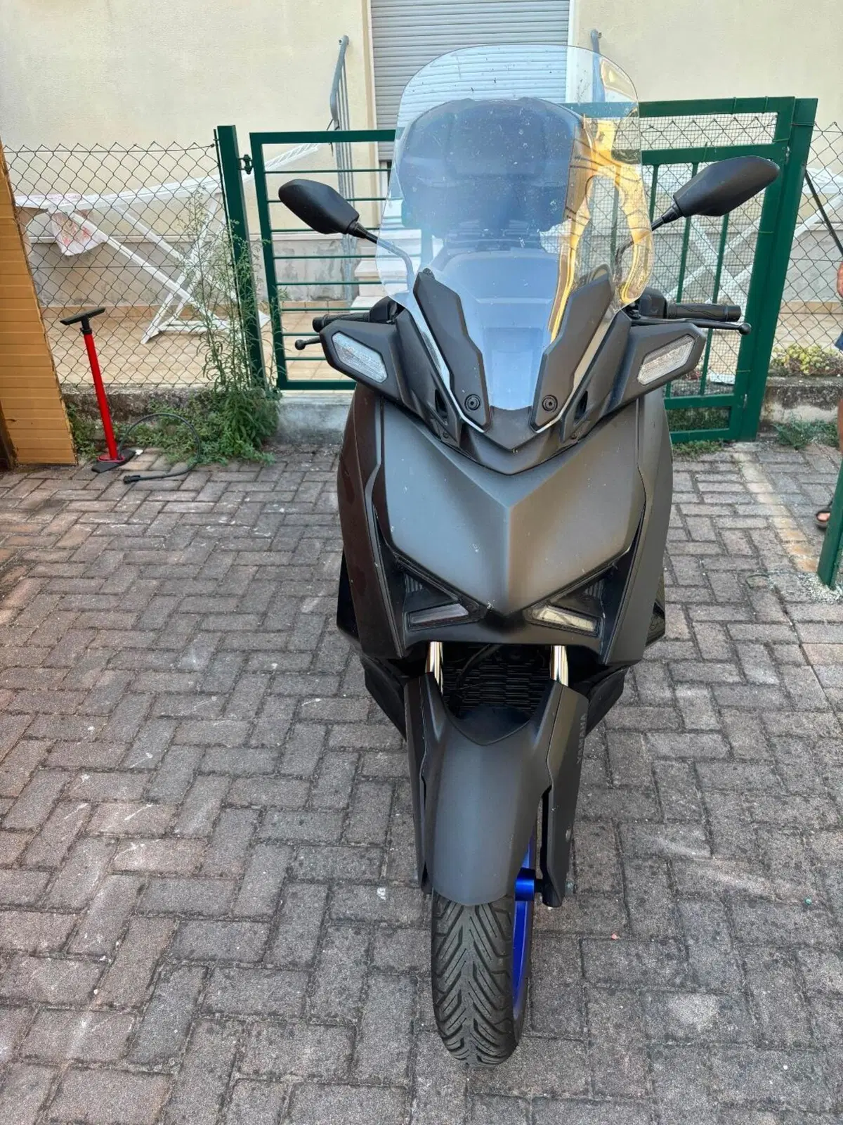 Yamaha X-Max 300 (2025 - 26)