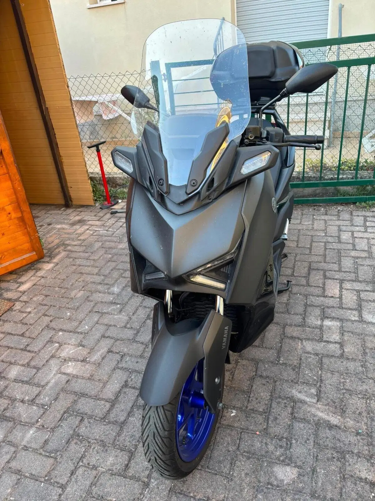 Yamaha X-Max 300 (2025 - 26) (8)