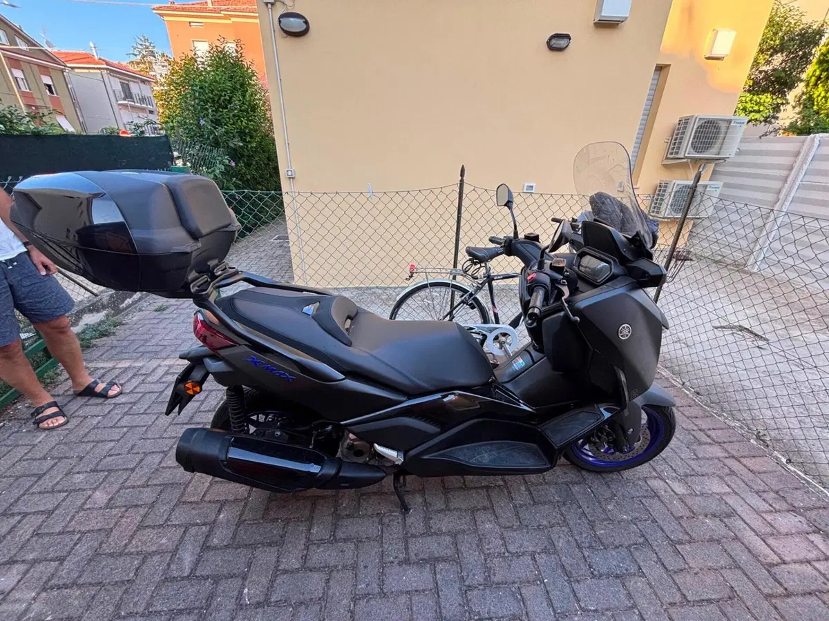 Yamaha X-Max 300 (2025 - 26) (5)