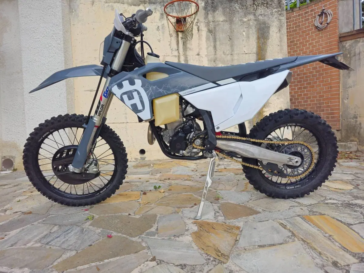 Husqvarna FE 350 Pro (2024) (2)