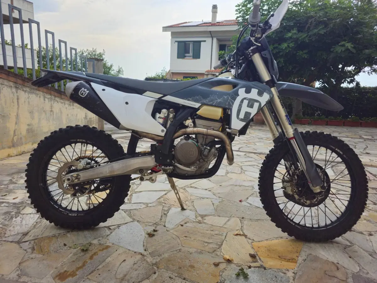 Husqvarna FE 350 Pro (2024) (3)