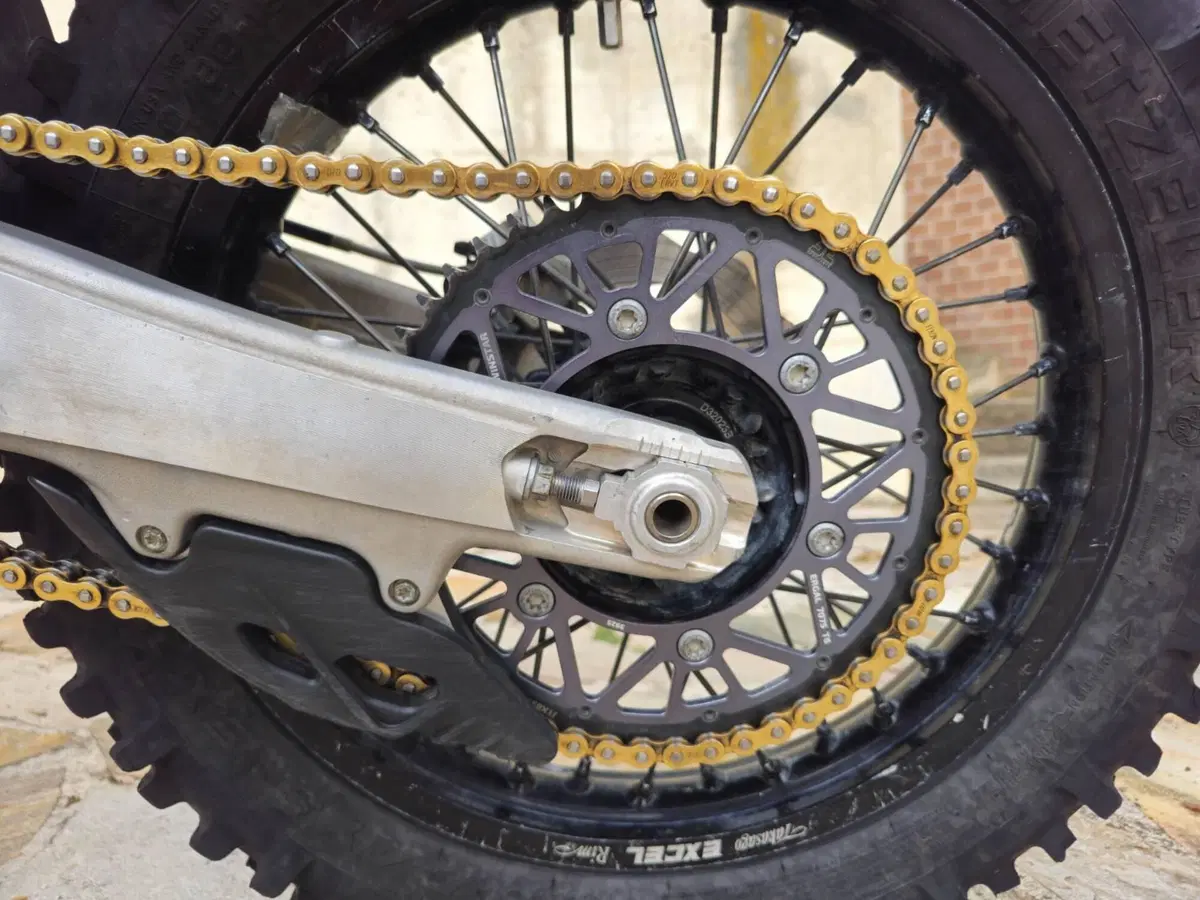 Husqvarna FE 350 Pro (2024) (7)