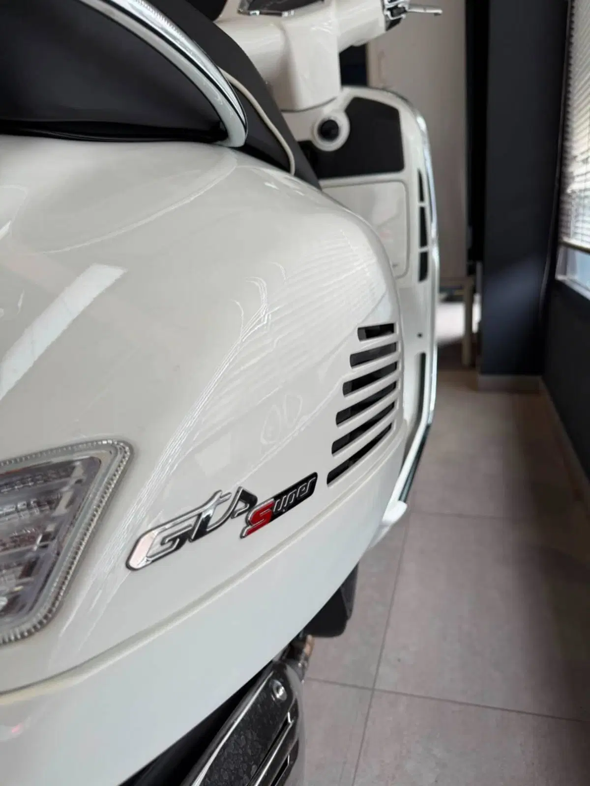 Vespa GTS 125 Super (2025 - 26) (2)
