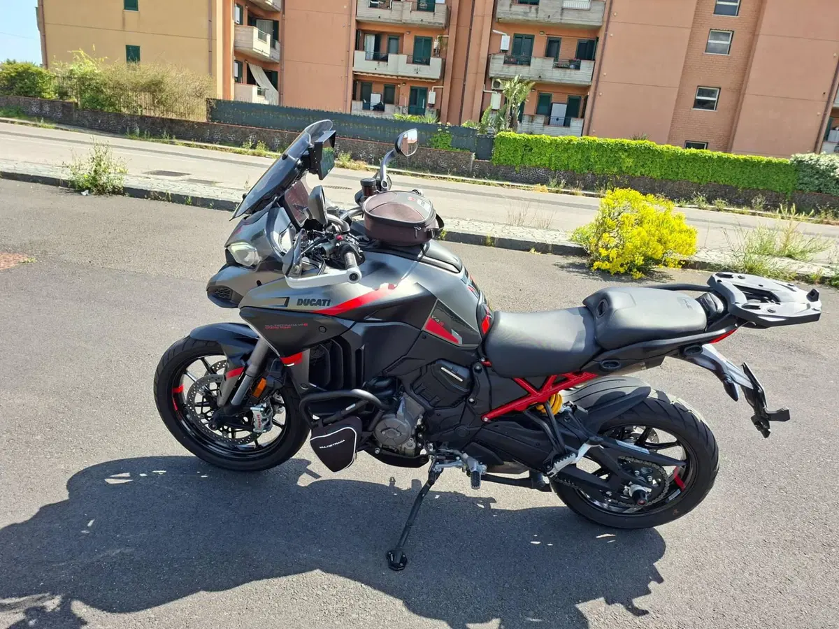 Ducati Multistrada V4 S Grand Tour (2024) (4)