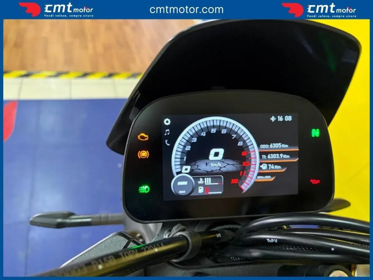 Moto Morini SEIEMMEZZO SCR (2022 - 26) (5)