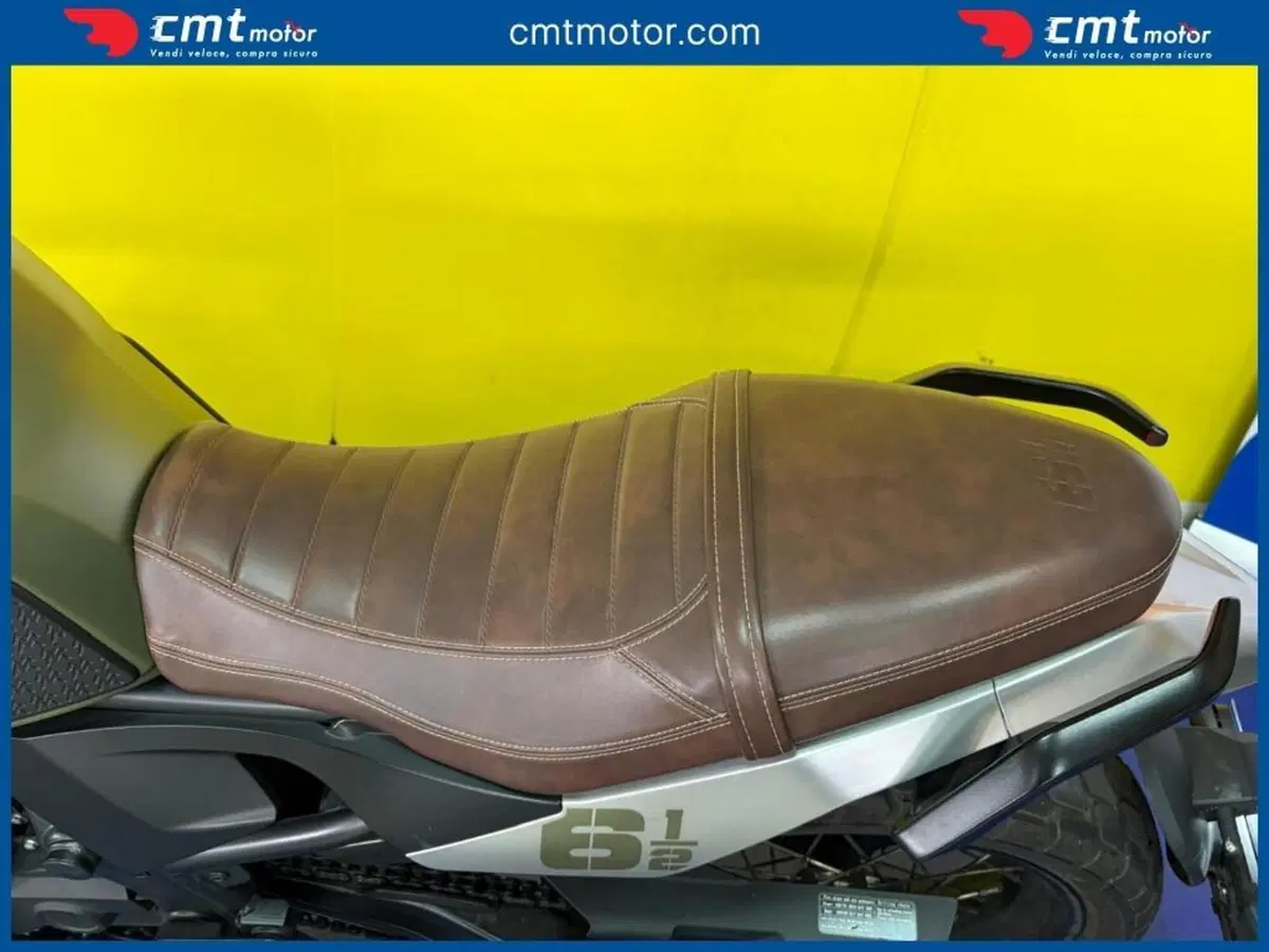 Moto Morini SEIEMMEZZO SCR (2022 - 26) (7)
