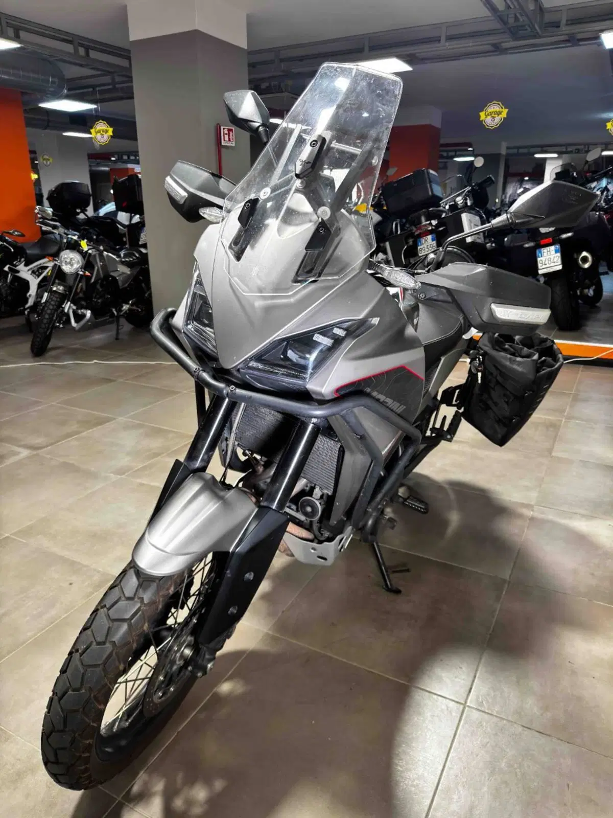 Moto Morini X-Cape 650 (2021 - 26) (3)