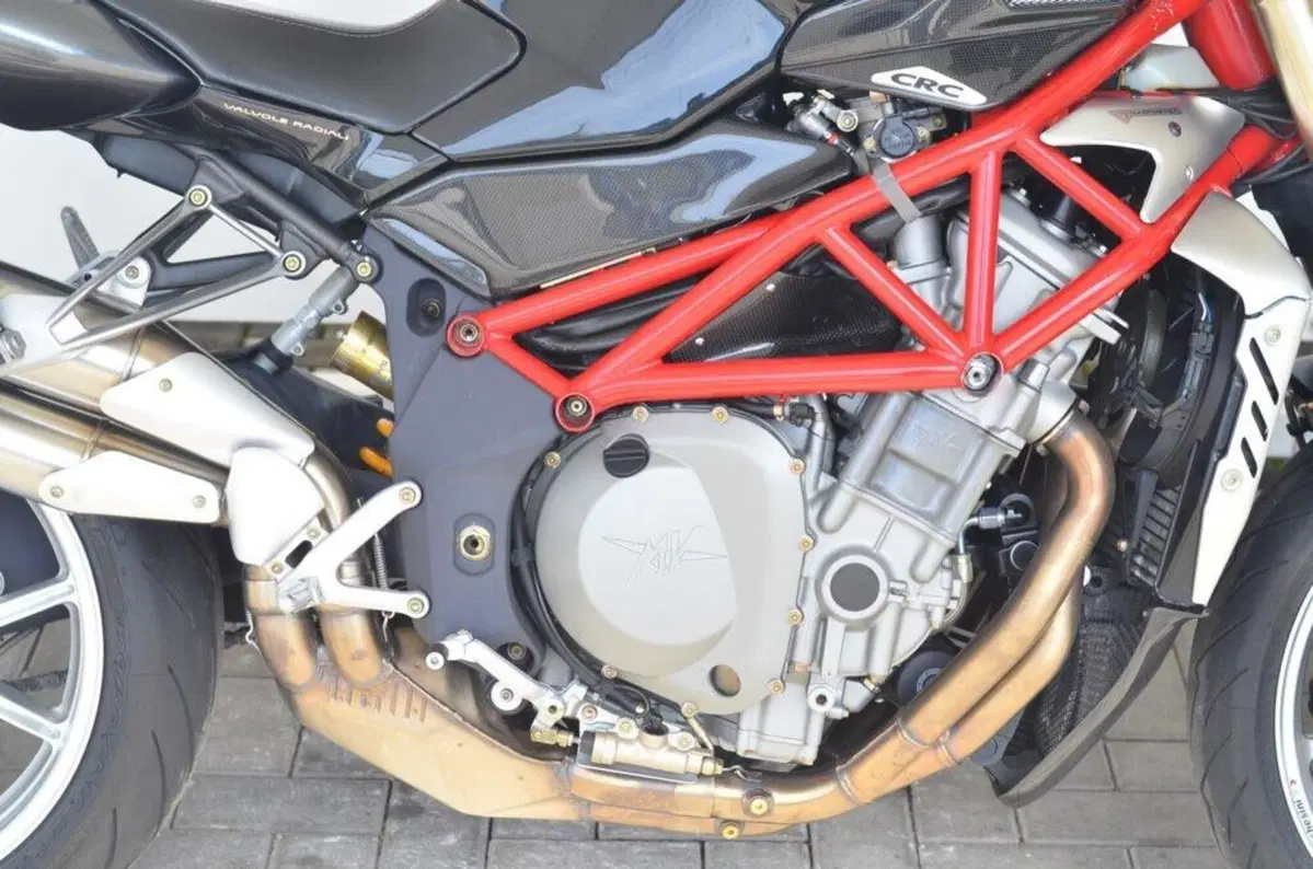 MV Agusta Brutale 750 S (2002 - 06) (3)