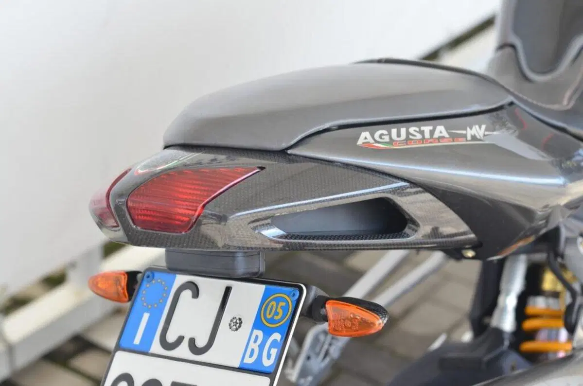 MV Agusta Brutale 750 S (2002 - 06) (8)