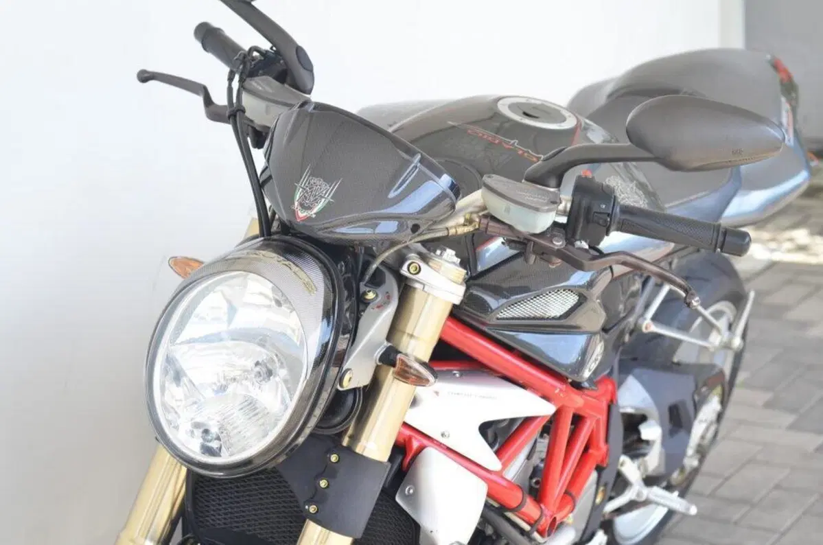 MV Agusta Brutale 750 S (2002 - 06) (16)