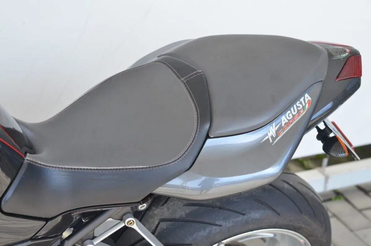 MV Agusta Brutale 750 S (2002 - 06) (17)