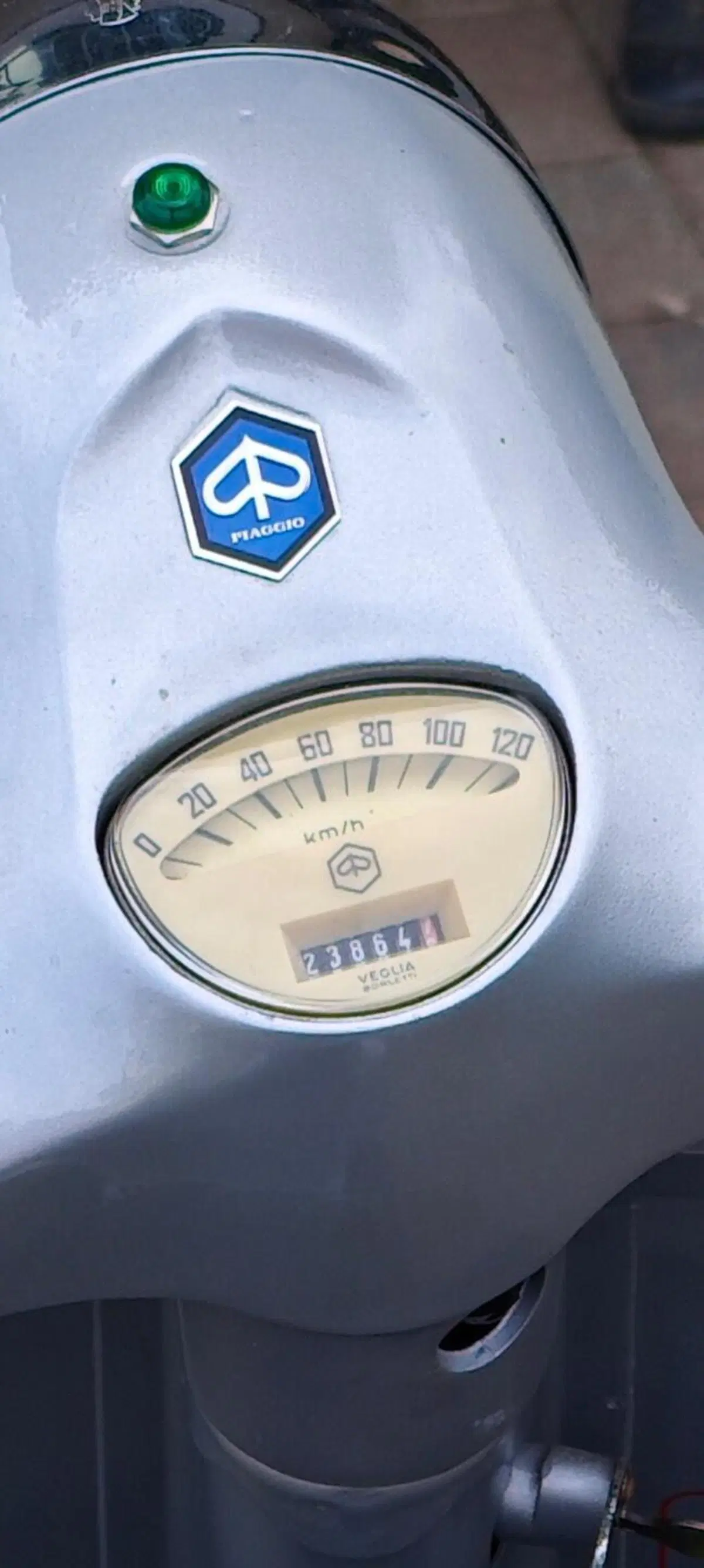 Piaggio Vespa 150  Sprint Veloce (5)