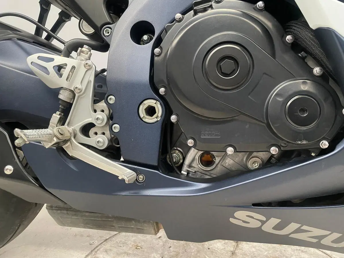 Suzuki GSX R 750 (2011 - 17) (9)