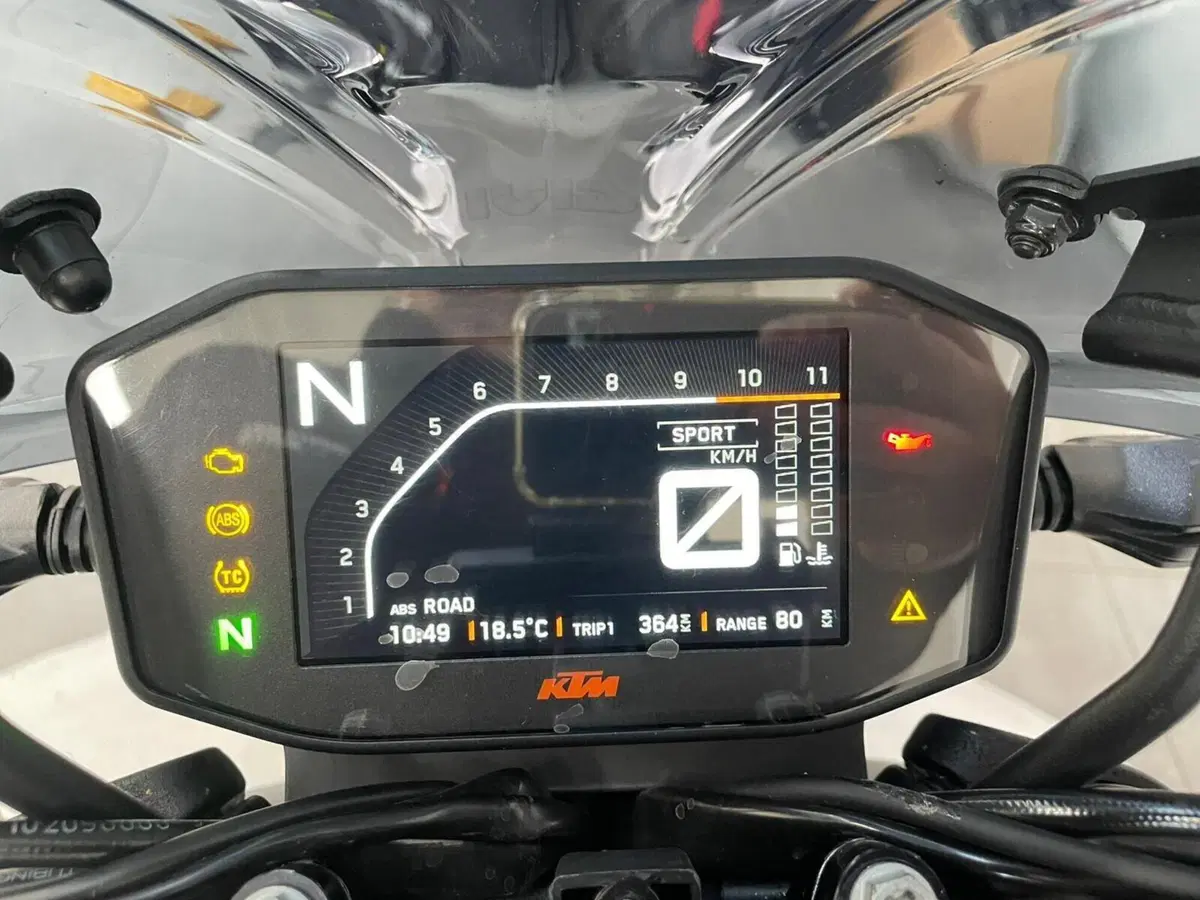 KTM 890 Duke (2021 - 23) (6)