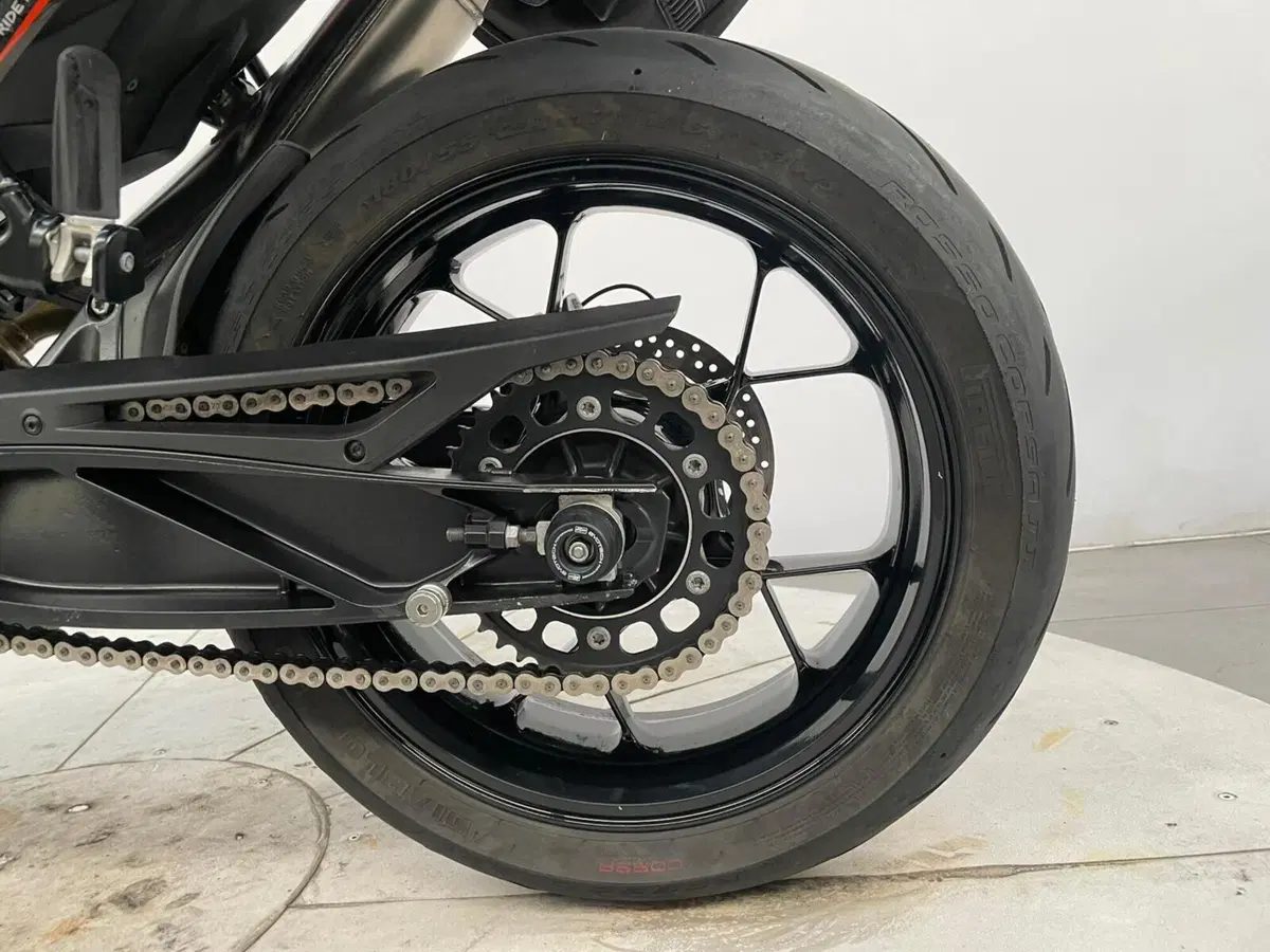 KTM 890 Duke (2021 - 23) (16)