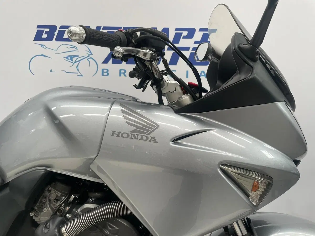 Honda CBF 600 (2004 - 06) (3)