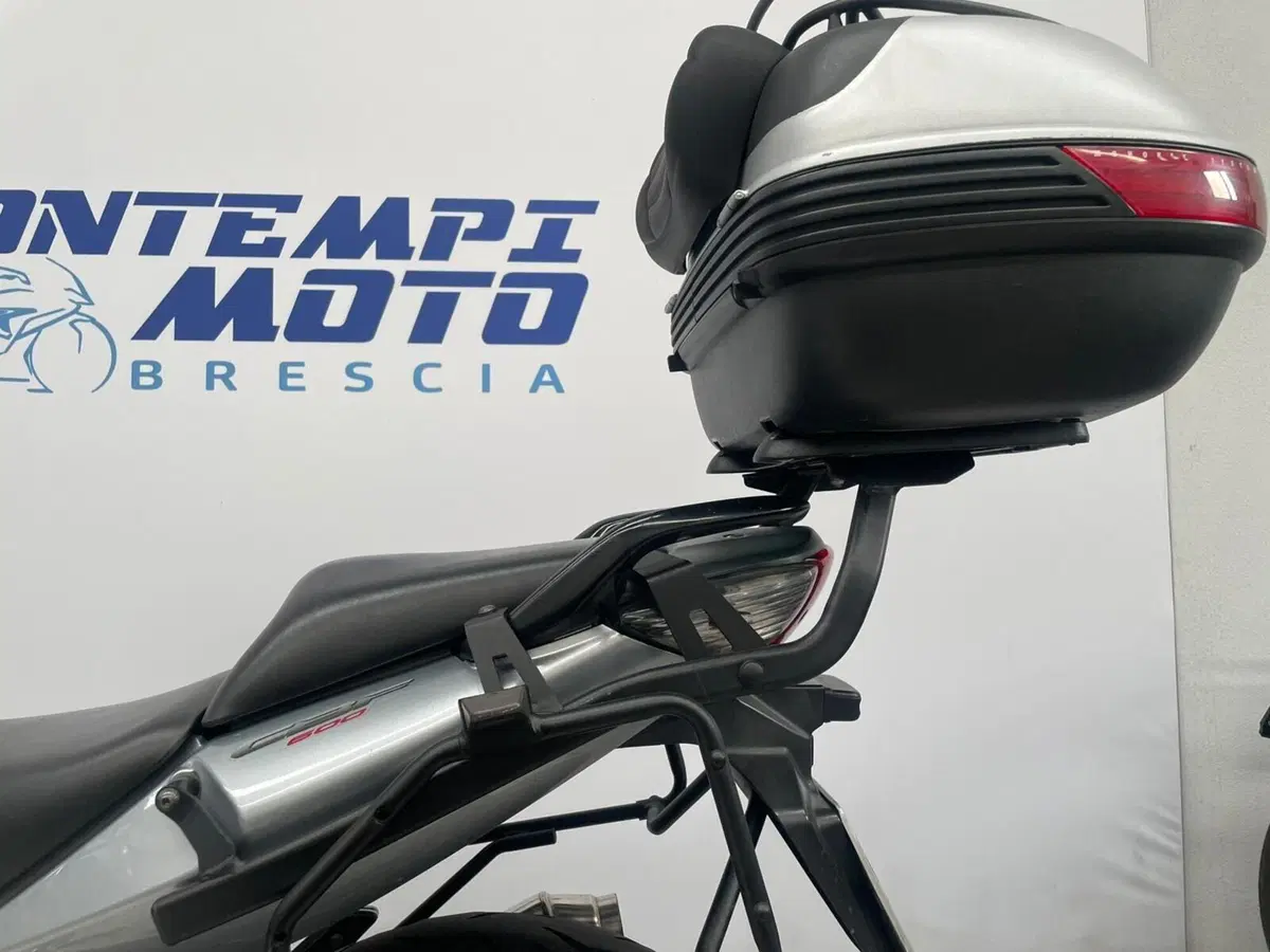 Honda CBF 600 (2004 - 06) (6)