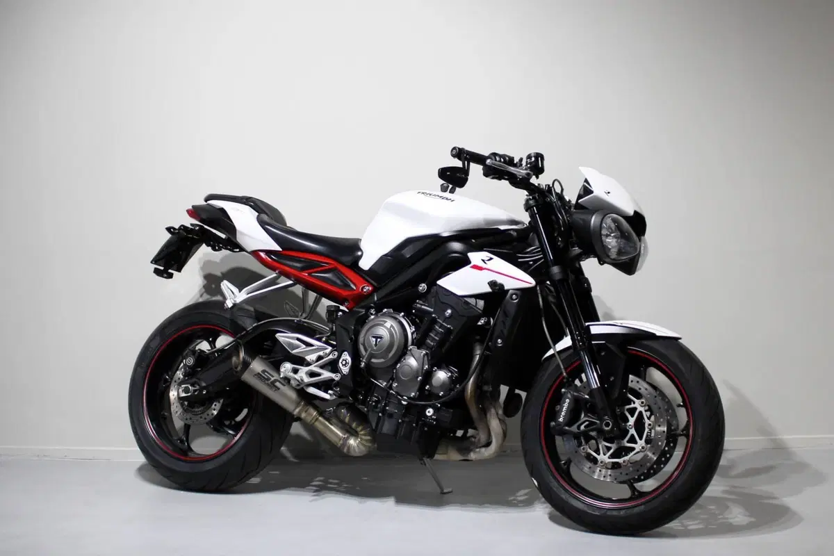 Triumph Street Triple R (2017 - 20) (2)