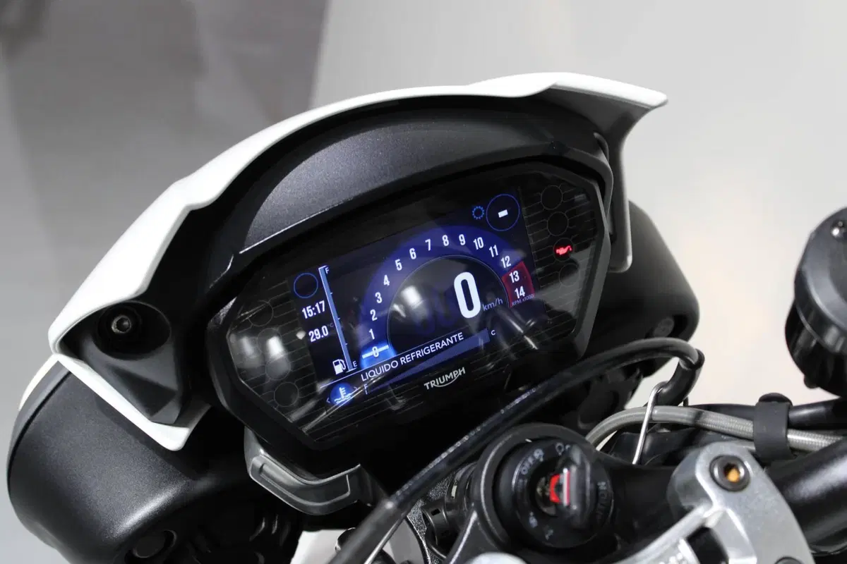 Triumph Street Triple R (2017 - 20) (6)