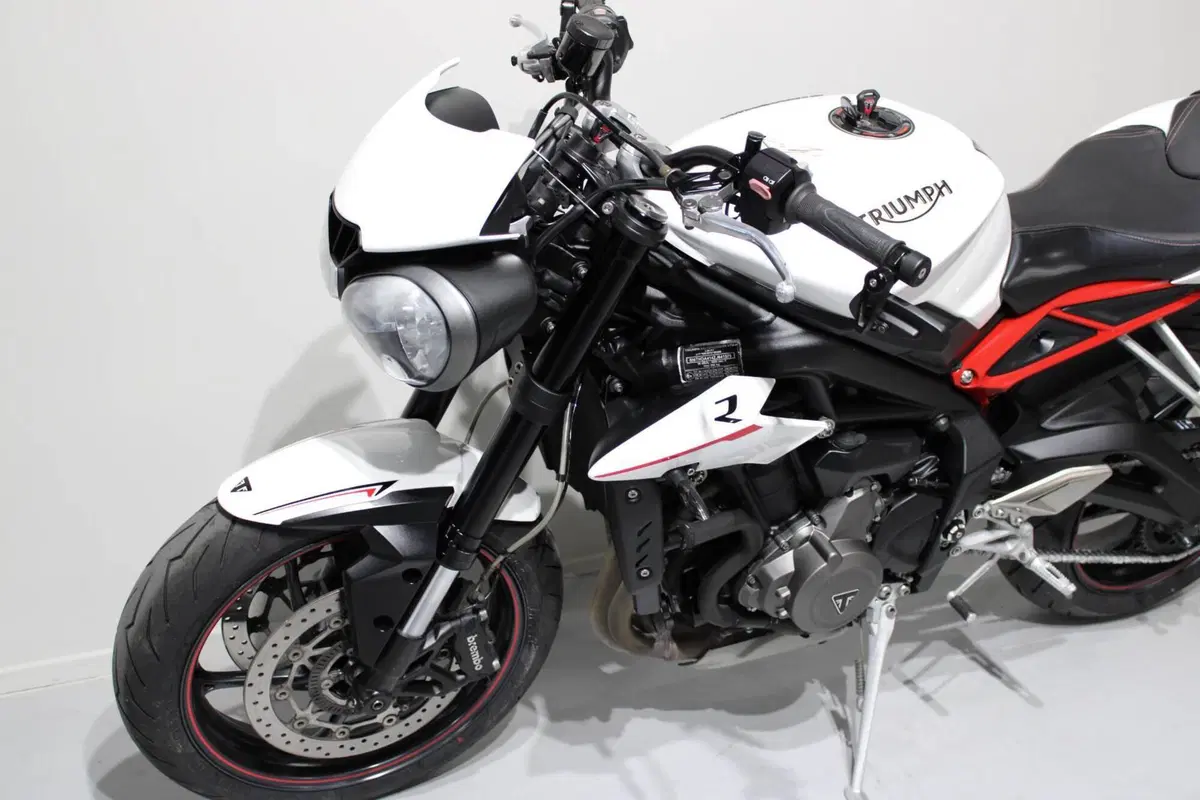 Triumph Street Triple R (2017 - 20) (8)