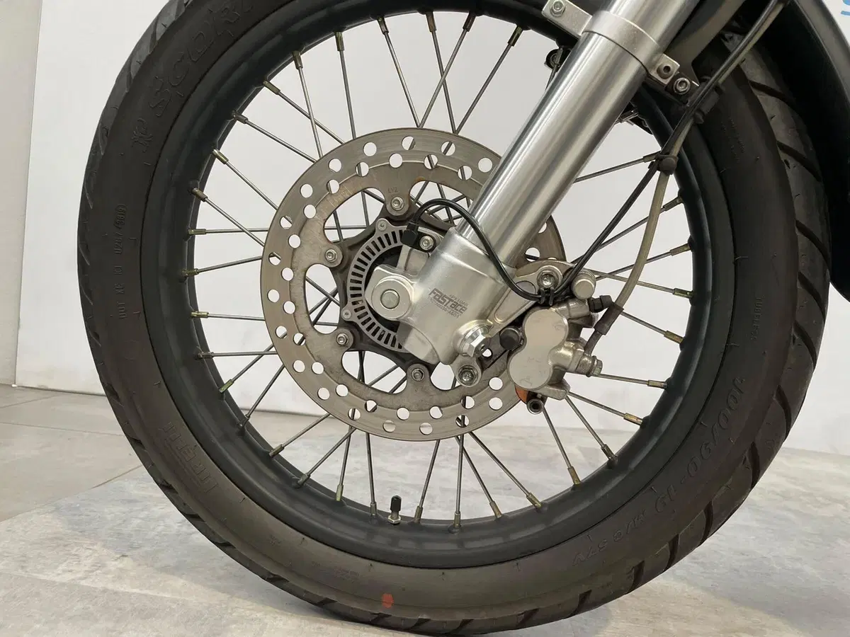 Swm Gran Milano 440 (2017 - 18) (15)