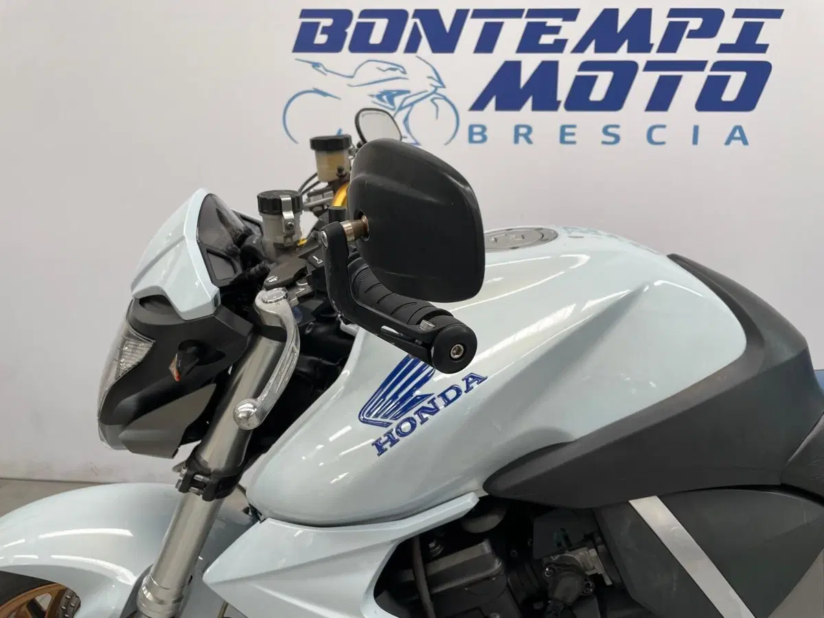 Honda CB 1000 R (2008 - 10) (3)