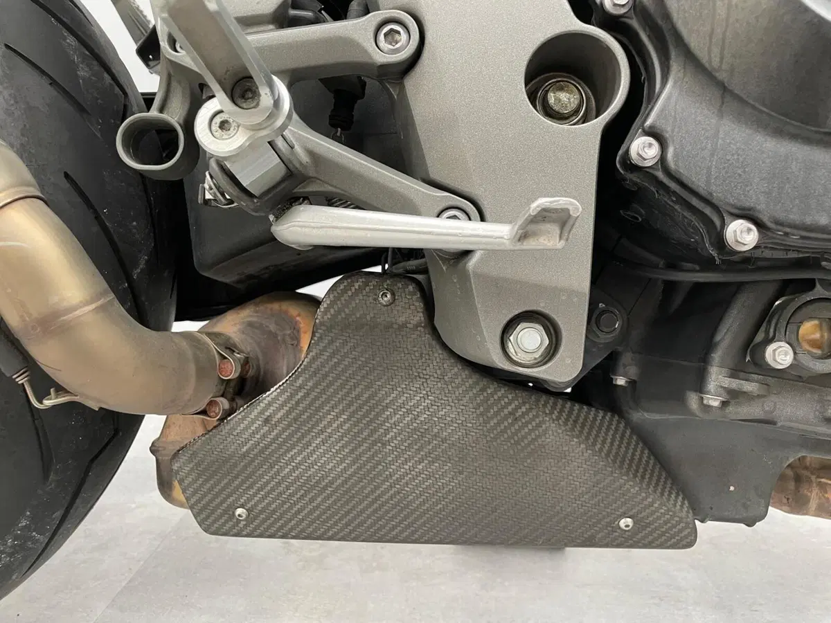 Honda CB 1000 R (2008 - 10) (5)