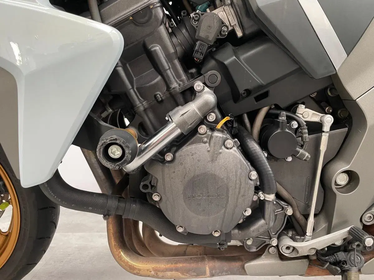 Honda CB 1000 R (2008 - 10) (9)