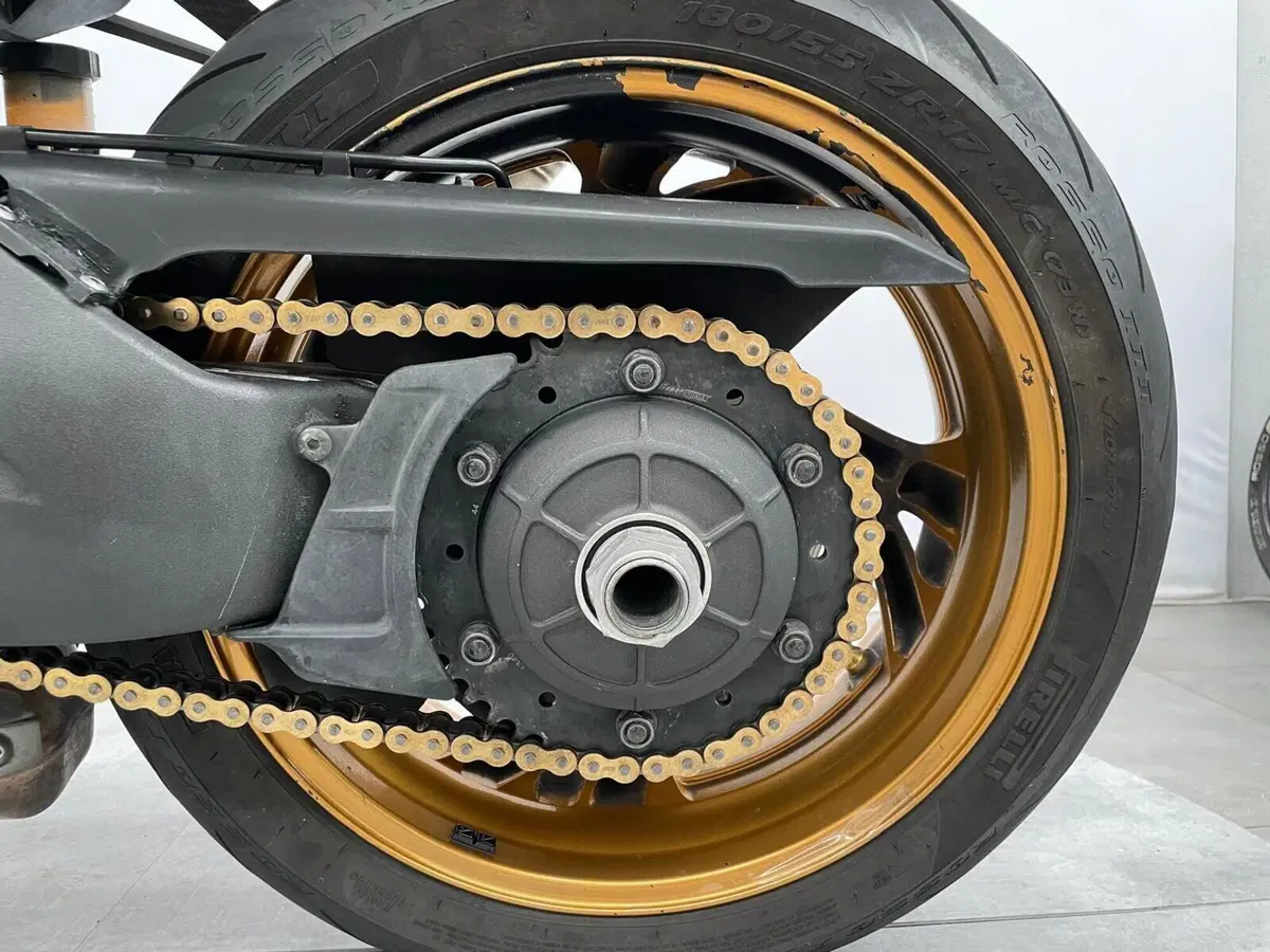 Honda CB 1000 R (2008 - 10) (11)