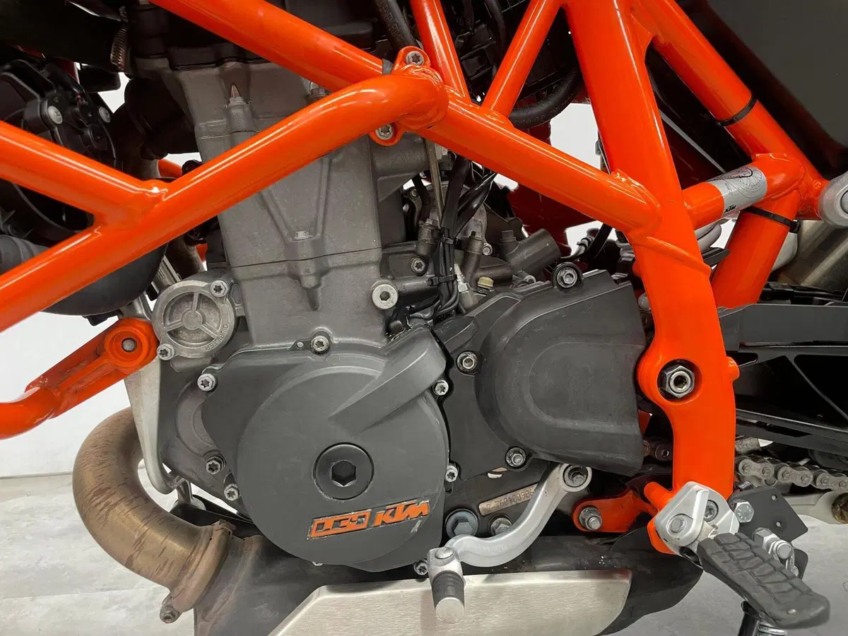 KTM 690 Duke (2012 - 16) (3)