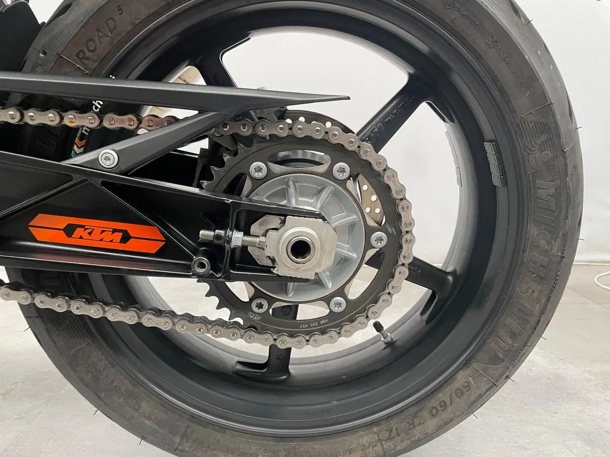 KTM 690 Duke (2012 - 16) (14)