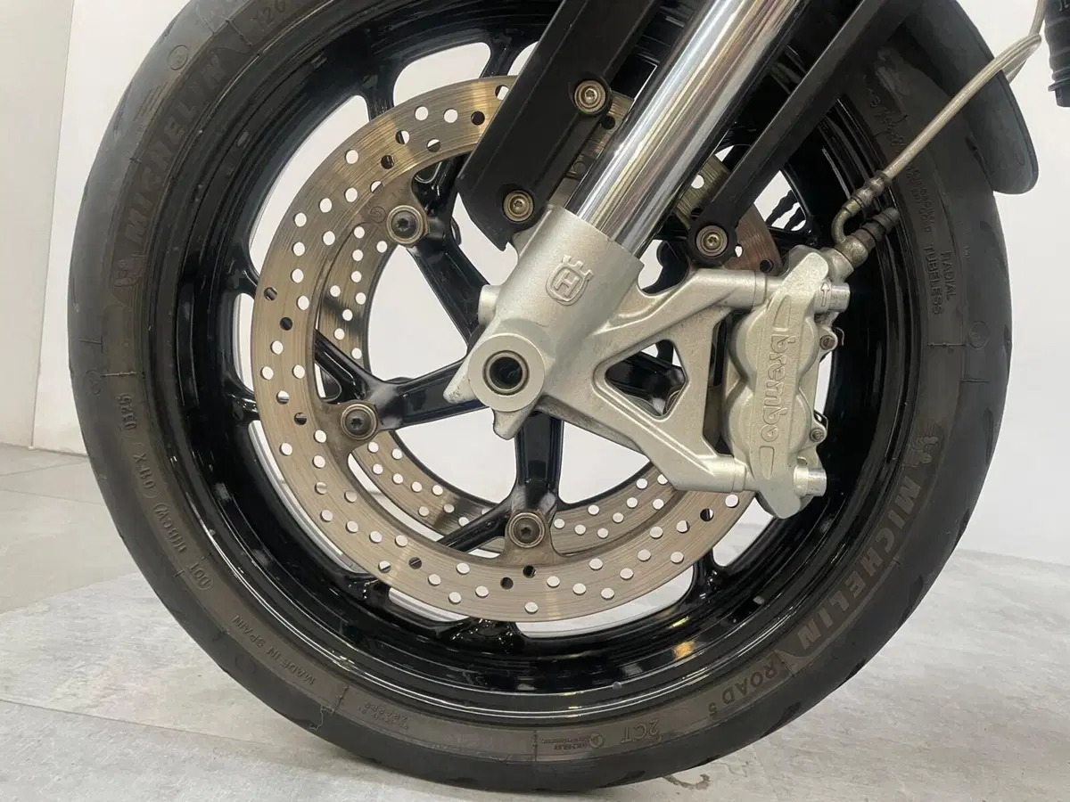 Husqvarna Nuda 900 ABS (2011 - 13) (14)