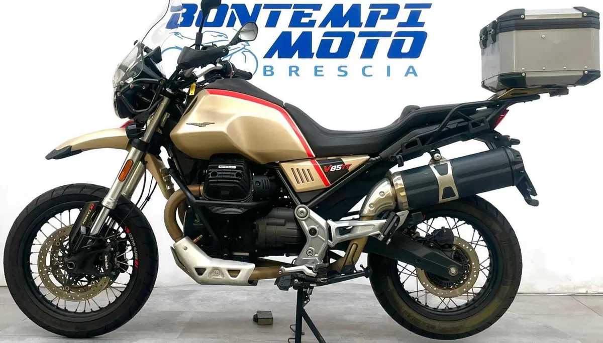Moto Guzzi V85 TT Travel (2020) (2)