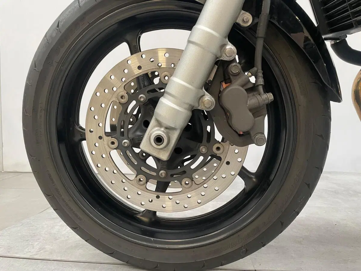 Yamaha FZ6 (2004 - 07) (16)